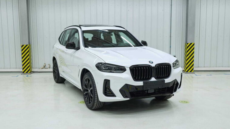 BMW X3 e iX3 2022: dalla Cina arrivano nuove immagini "non ufficiali"