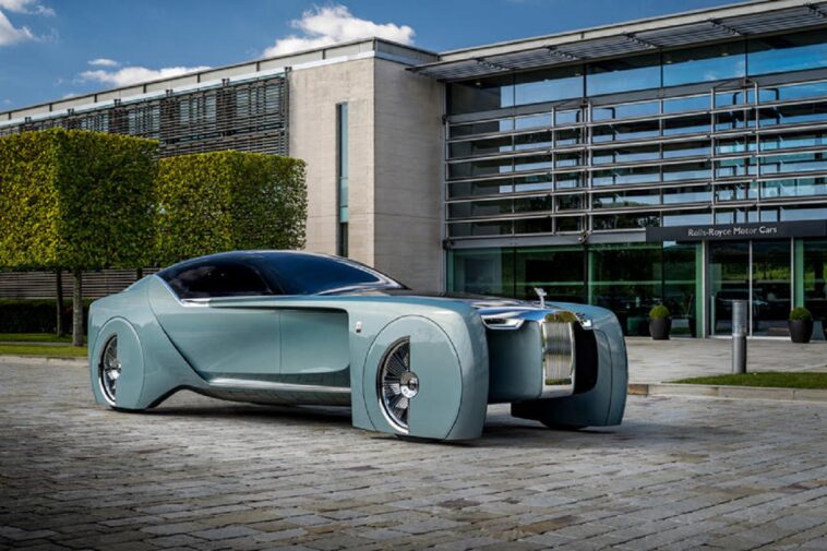 Rolls-Royce: svelato il nome della prima auto elettrica della Casa