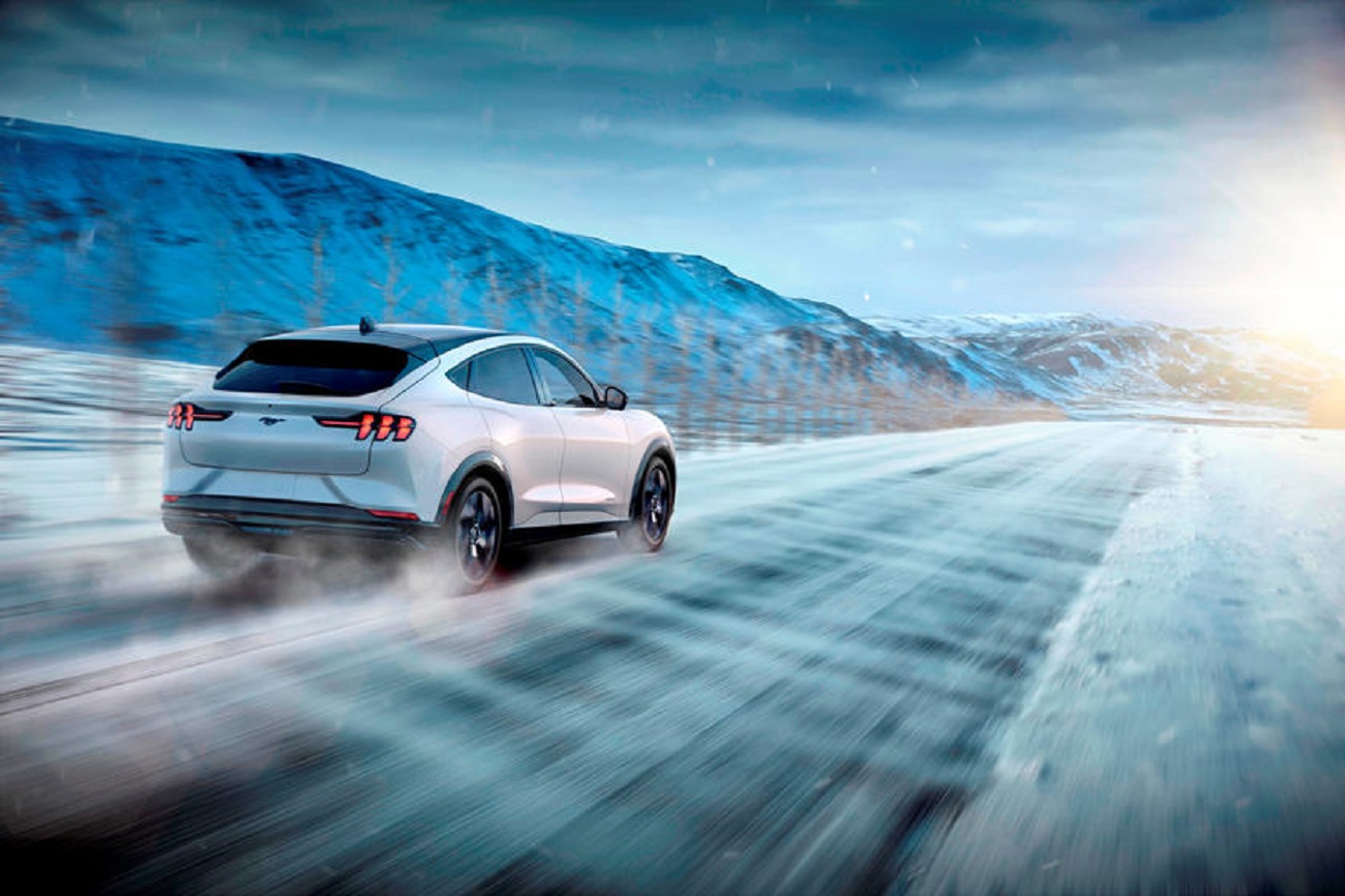 Ford Mustang Mach-E: riscontrati problemi di surriscaldamento