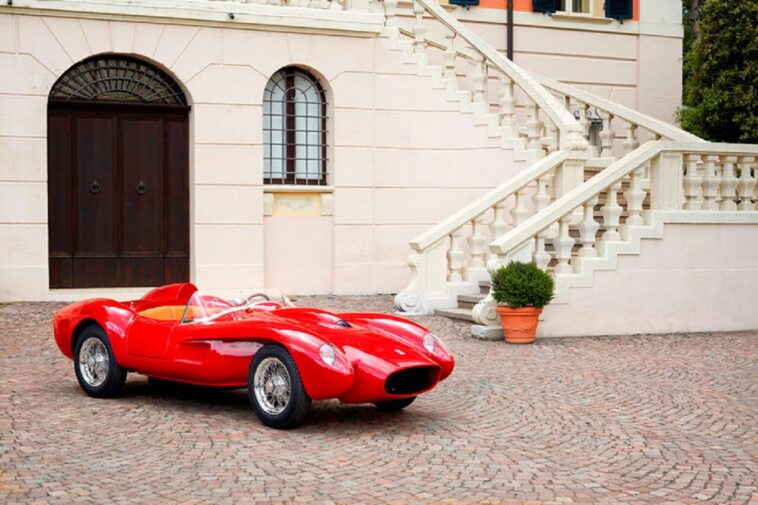 Ferrari Testa Rossa J: una replica elettrica giocattolo da 100 mila euro