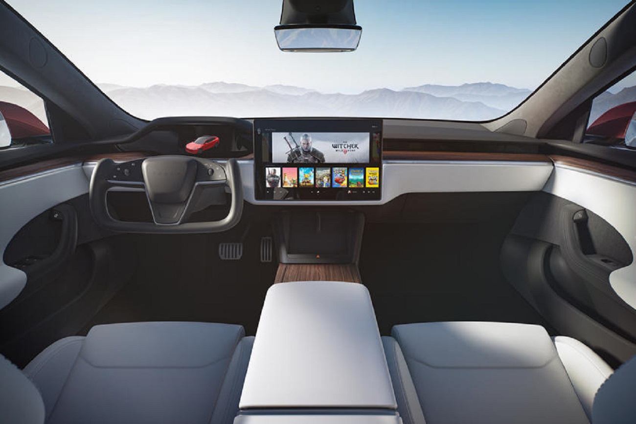 Tesla: gli aggiornamenti possono risolvere il problema del volante