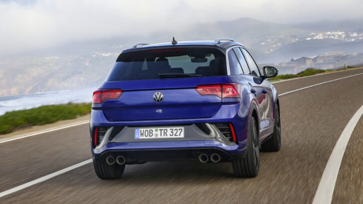 Volkswagen T-Roc R blu posteriore