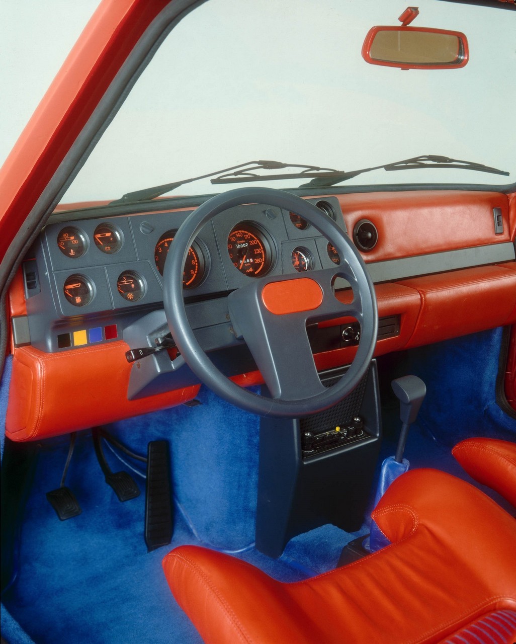 Renault 5 Turbo cockpit
