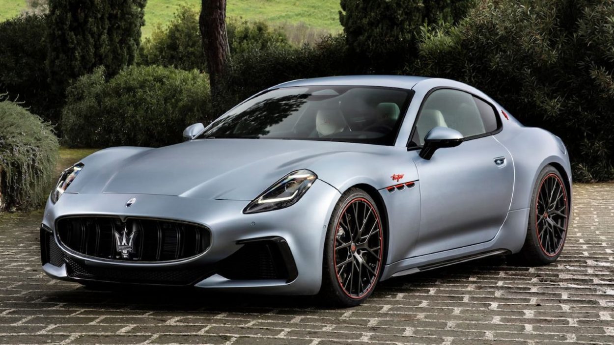 Frontale Maserati GranTurismo PrimaSerie 75th Anniversary Launch Edition