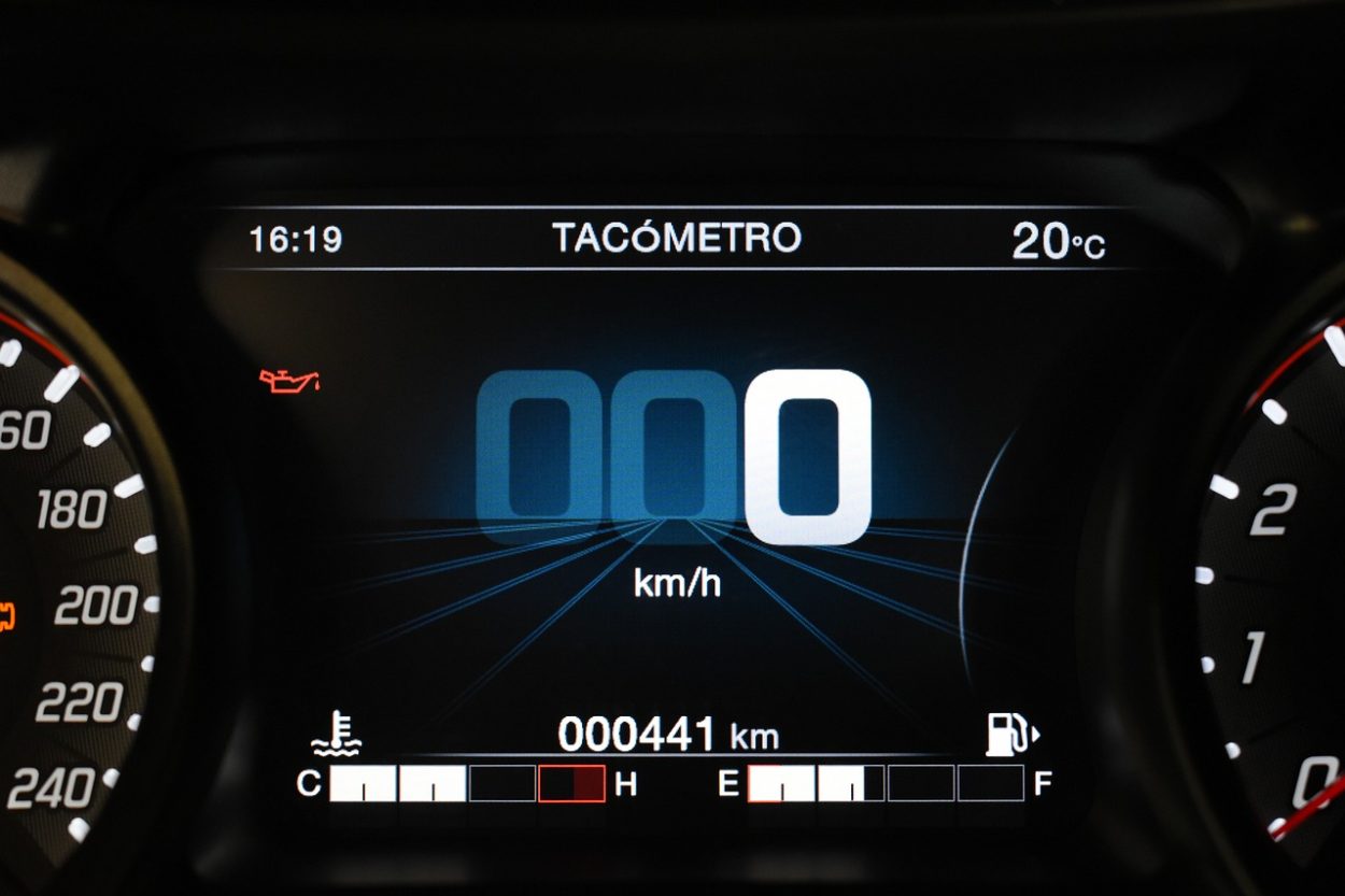 Auto chilometri tachimetro