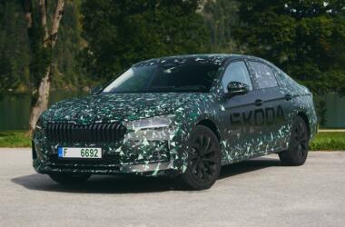 Nuova Skoda Superb