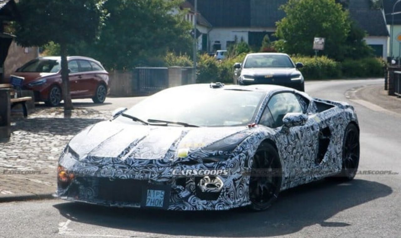 erede Lamborghini Huracan 2024