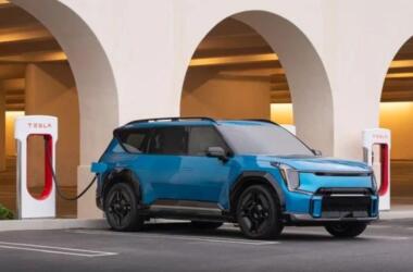 Kia Tesla ricarica