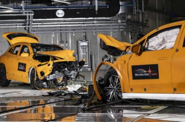 Mercede Benz Crash test