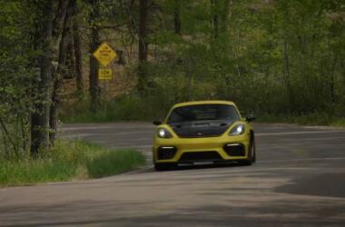 Porsche 718 Cayman GT4 RS