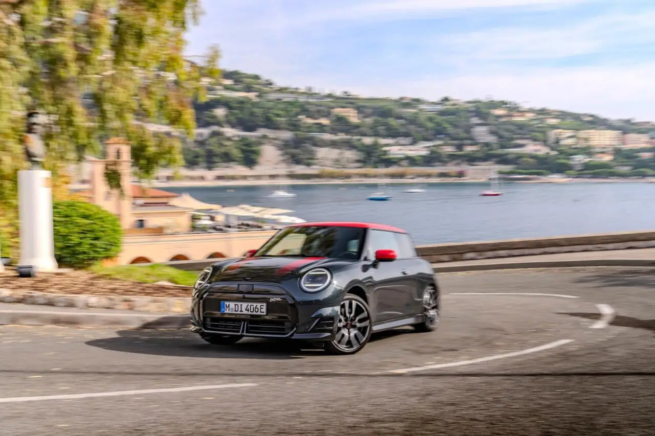 Mini Cooper John Cooper Works 2024