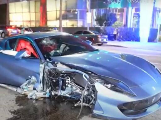 Ferrari 812 Superfast crash