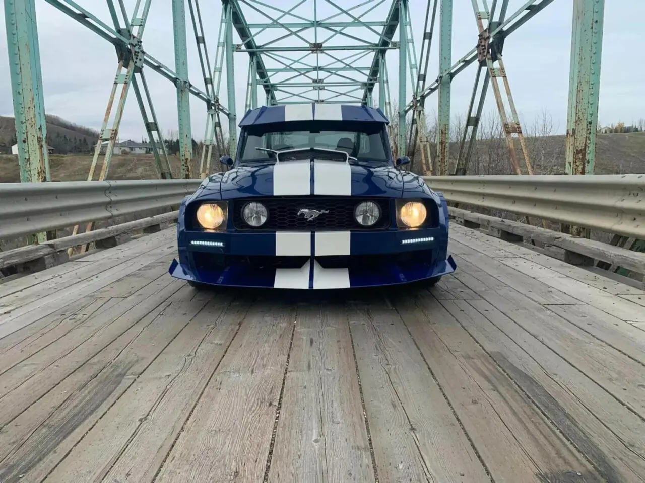 Ford Mustang Truck GT-100