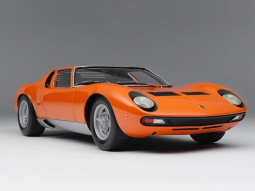 Lamborghini Miura P400 SV