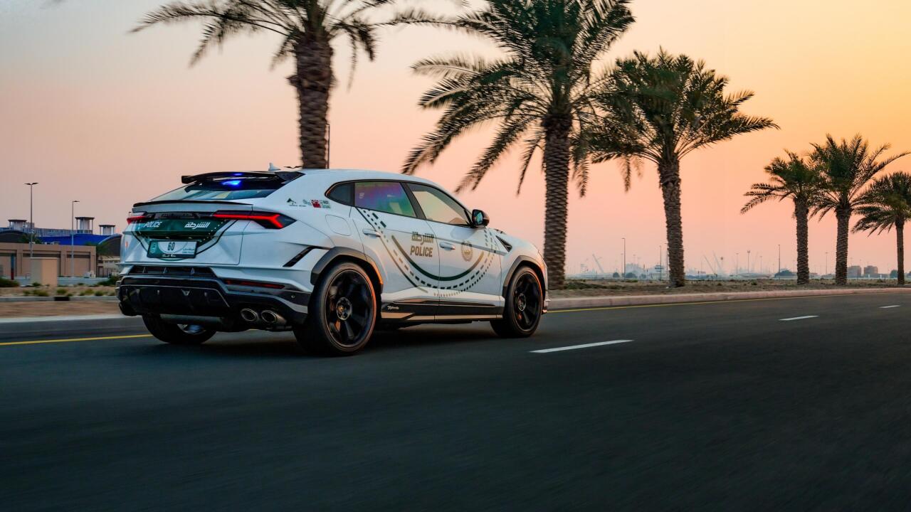 Lamborghini Urus polizia Dubai