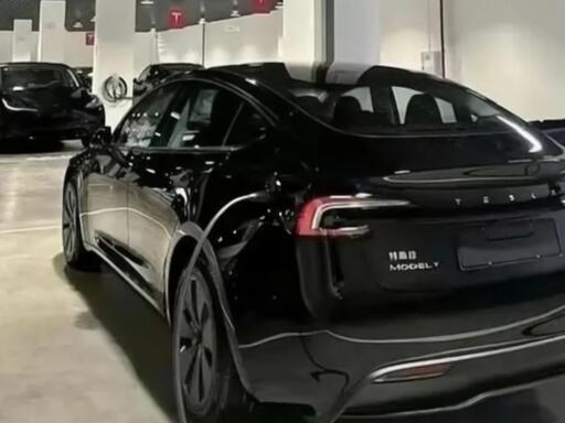 Tesla Model Y Project Juniper foto spia
