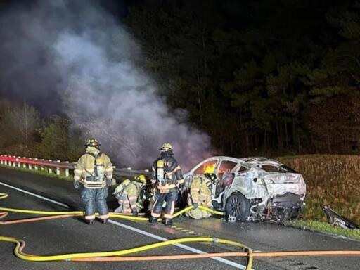 Tesla Model Y fiamme
