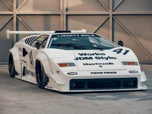 Lamborghini Countach Liberty Walk