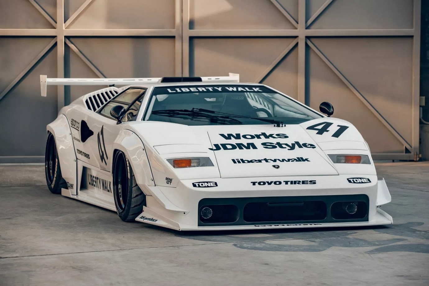 Countach ecco il tuning di Liberty Walk NotizieAuto.it