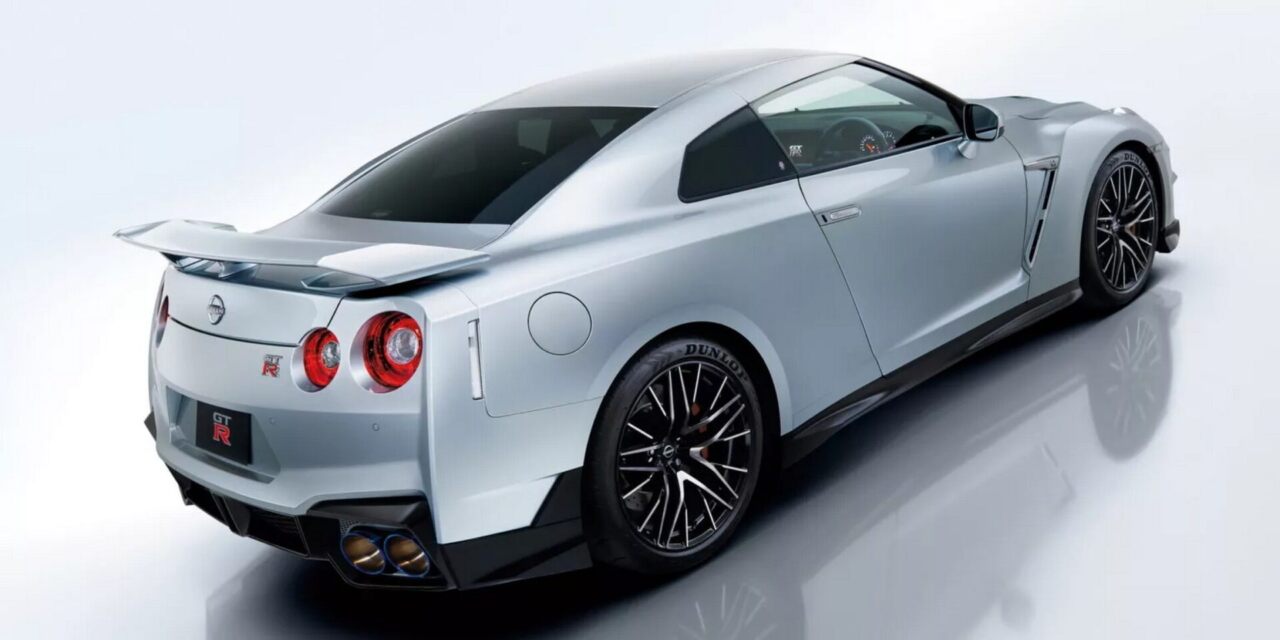 Nissan GT-R