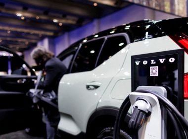 Volvo investe sulla tecnologia di ricarica