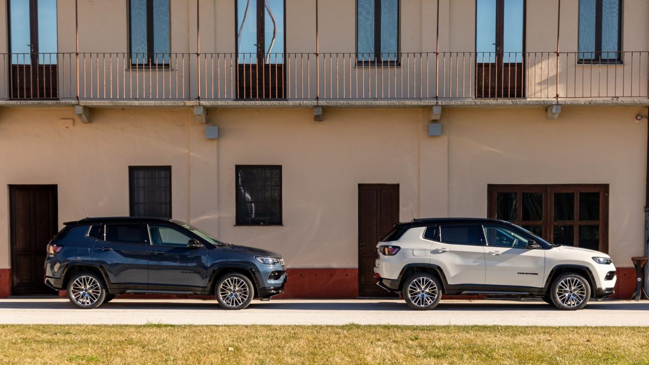 Jeep Renegade e Compass e-Hybrid