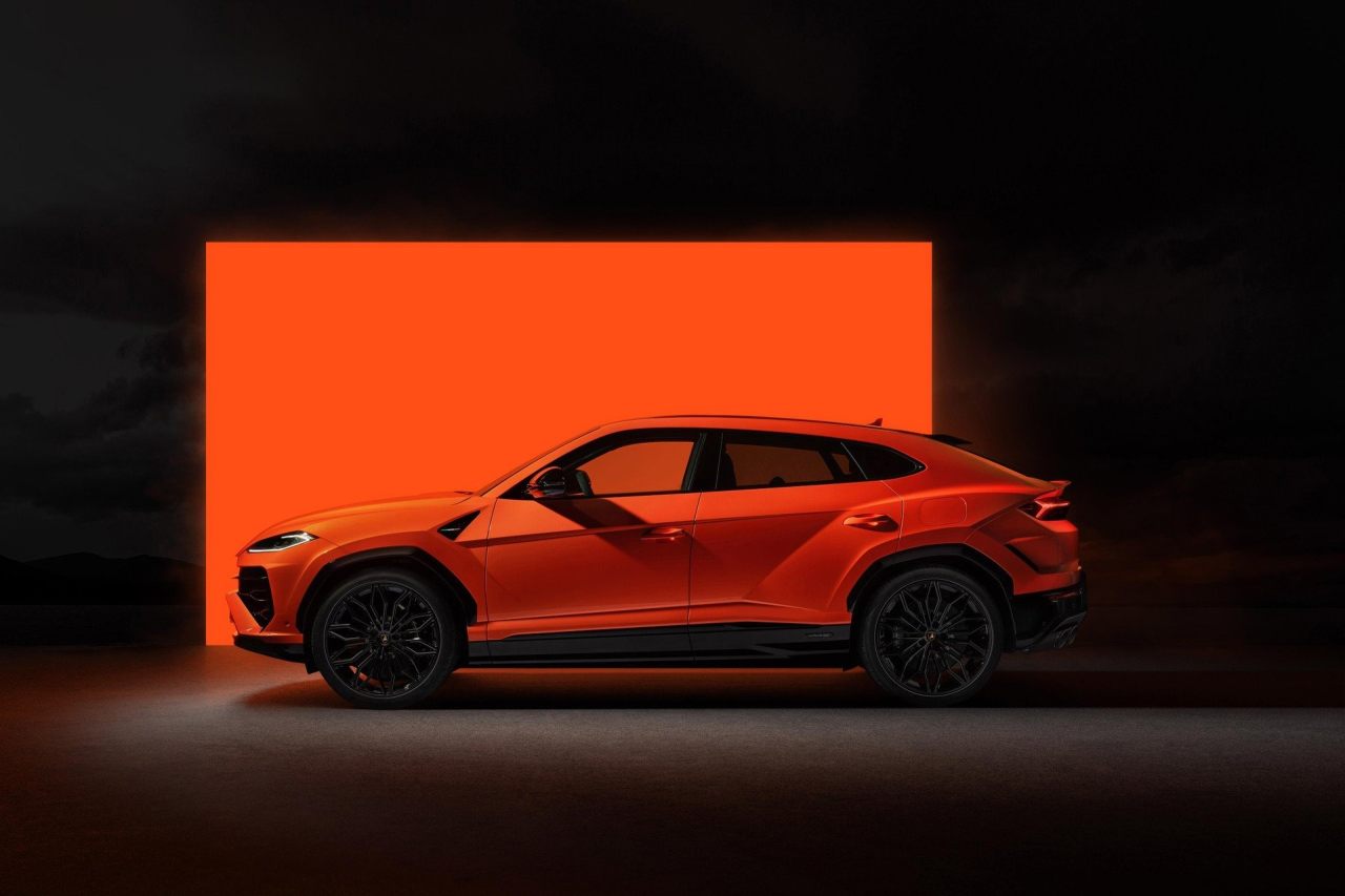 Lamborghini Urus SE 2024