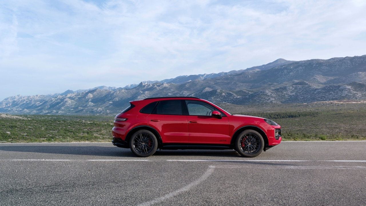 Porsche Cayenne GTS 2024