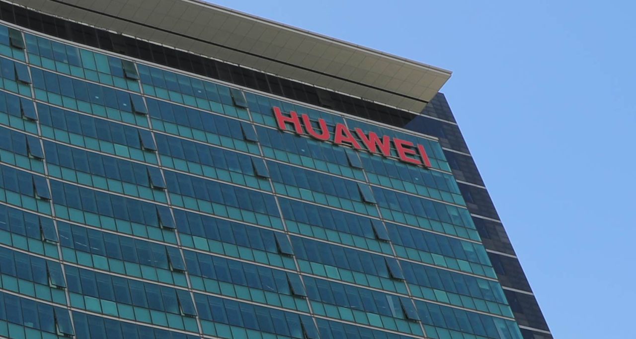Huawei entra nel mercato della guida autonoma