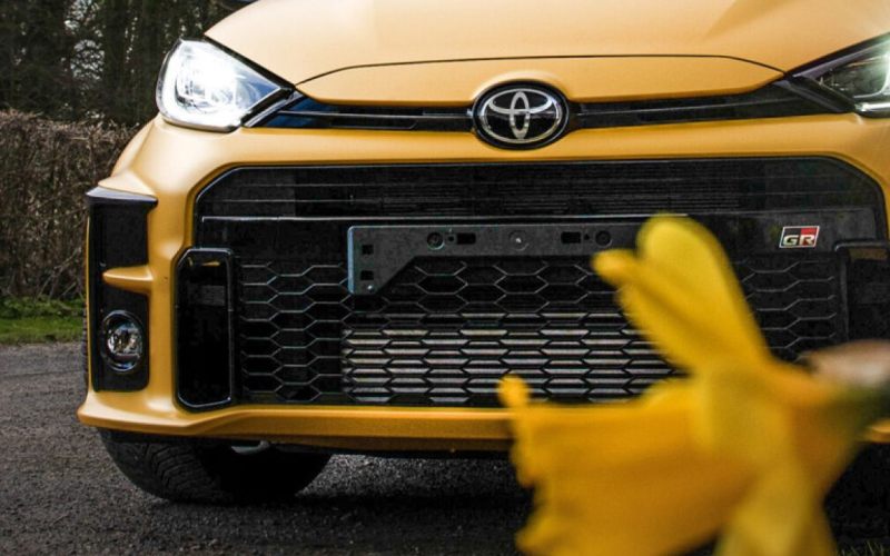 cambiare colore dell'auto, tecnologia toyota, toyota yaris gr