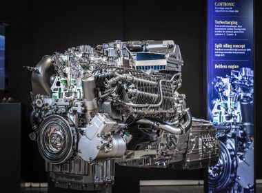 Mentre prosegue stancamente il Dialogo strategico auto Ue, il propulsore benzina appare come la via d’uscita.